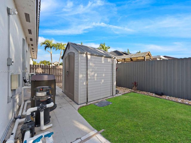 704 SE 14th Place, Homestead, FL 33033