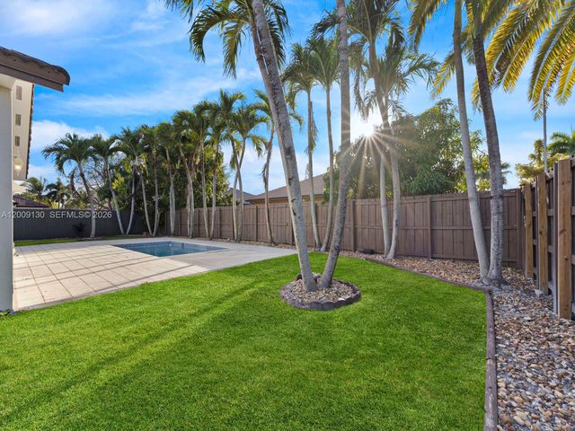 704 SE 14th Place, Homestead, FL 33033