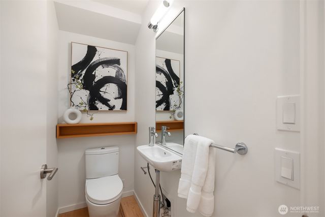 204 Shepard Way NW, Bainbridge Island, WA 98110