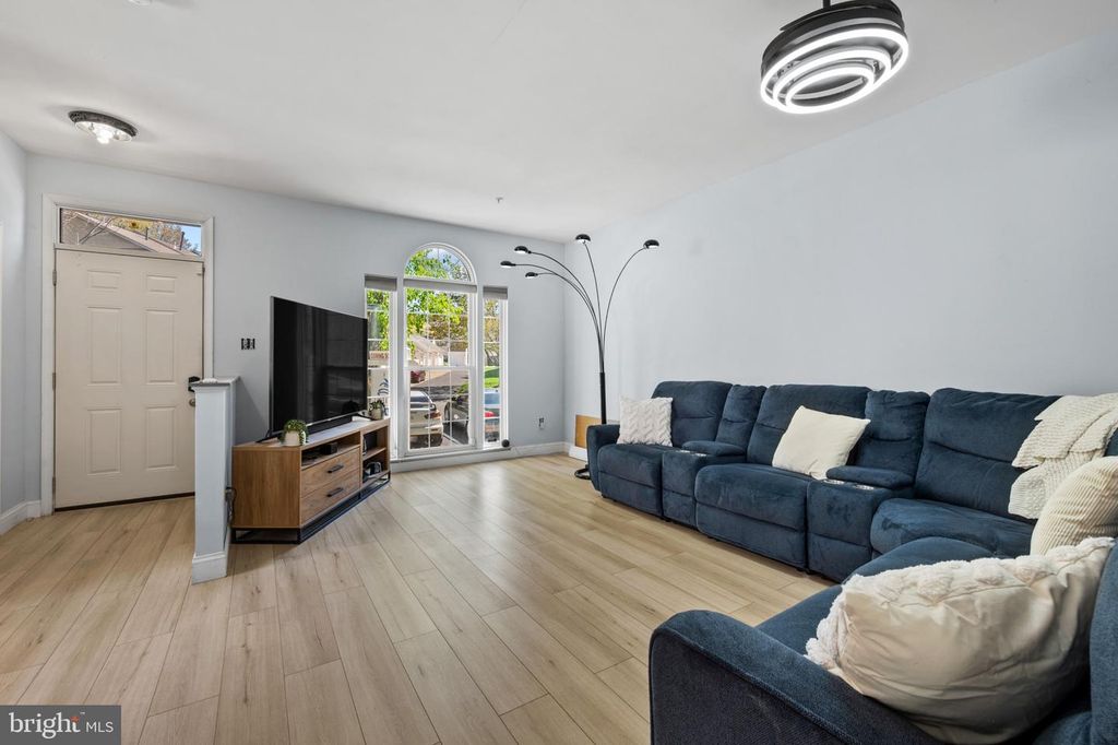 Image 3 of property listing at 12710 MARLTON CENTER DR, Upper Marlboro, MD 20772