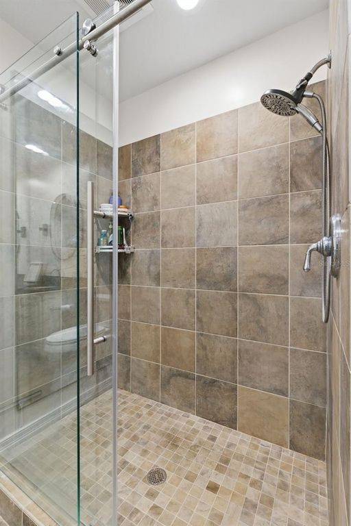 Image 20 of property listing at 449 S 12TH STREET 604, Tampa, FL 33602