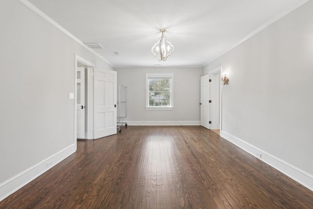 32 Jamestown Road, Charleston, SC 29407