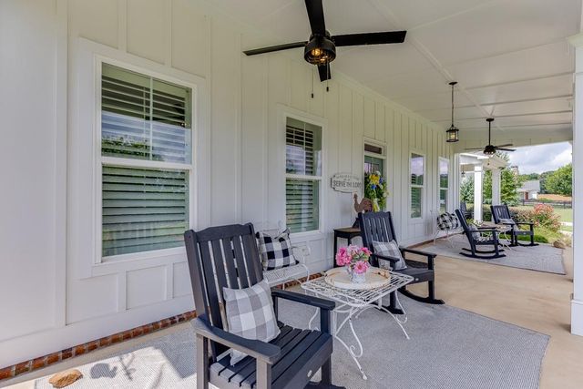 890 Smith Mill Road, Winder, GA 30680