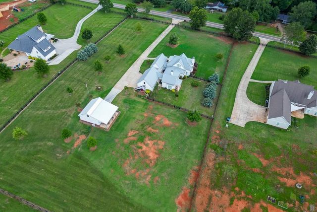 890 Smith Mill Road, Winder, GA 30680