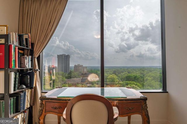 2828 Peachtree Road NW 1501, Atlanta, GA 30305