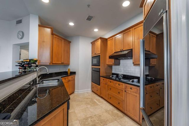 2828 Peachtree Road NW 1501, Atlanta, GA 30305