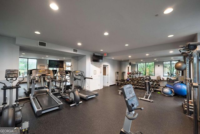 2828 Peachtree Road NW 1501, Atlanta, GA 30305