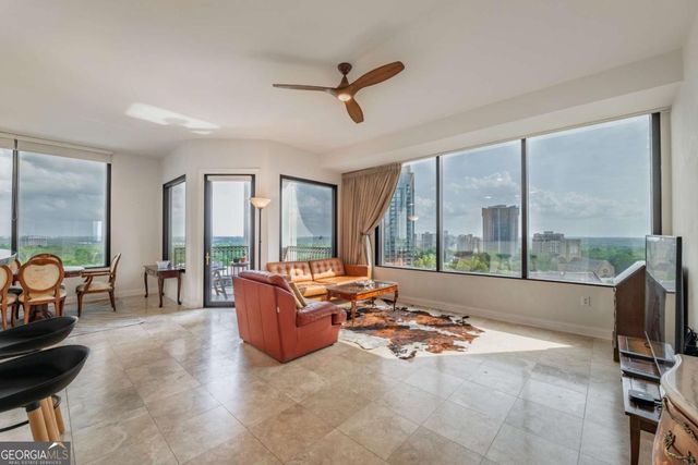 2828 Peachtree Road NW 1501, Atlanta, GA 30305