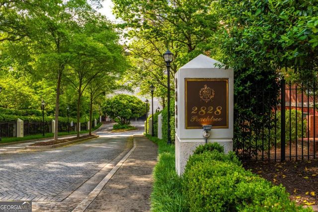 2828 Peachtree Road NW 1501, Atlanta, GA 30305
