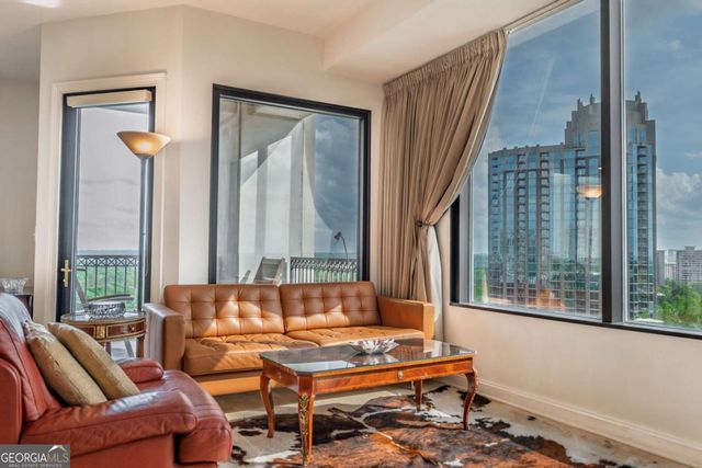 2828 Peachtree Road NW 1501, Atlanta, GA 30305