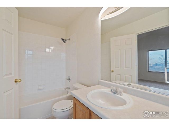 208 Egyptian Ct, Fort Collins, CO 80525