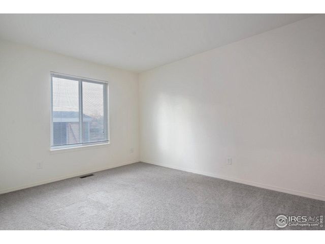 208 Egyptian Ct, Fort Collins, CO 80525