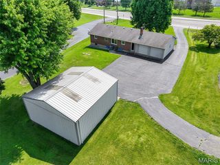 4945 N Highway 67, Florissant, MO 63034