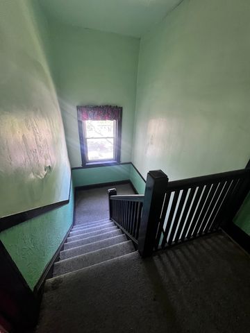 8127 S Vernon Avenue, Chicago, IL 60619