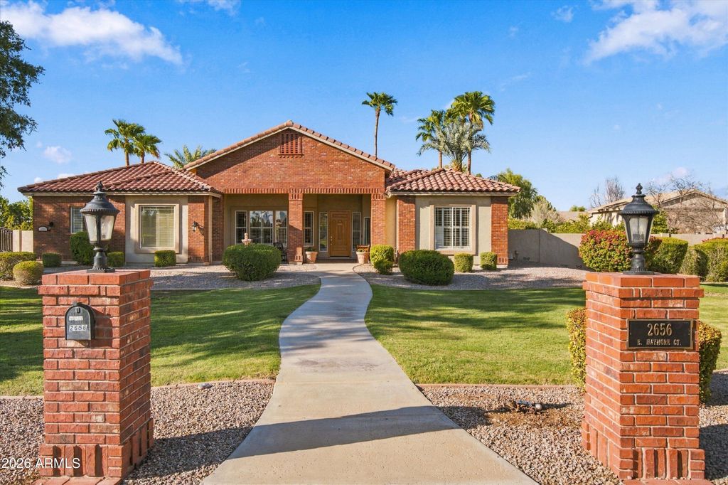 2656 E HAYMORE Court, Gilbert, AZ 85298 — photo 2