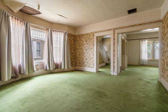 2624 W College Ave, Spokane, WA 99201