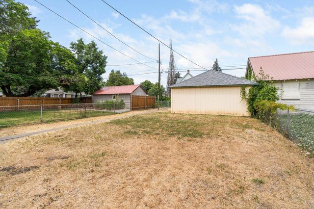 2624 W College Ave, Spokane, WA 99201