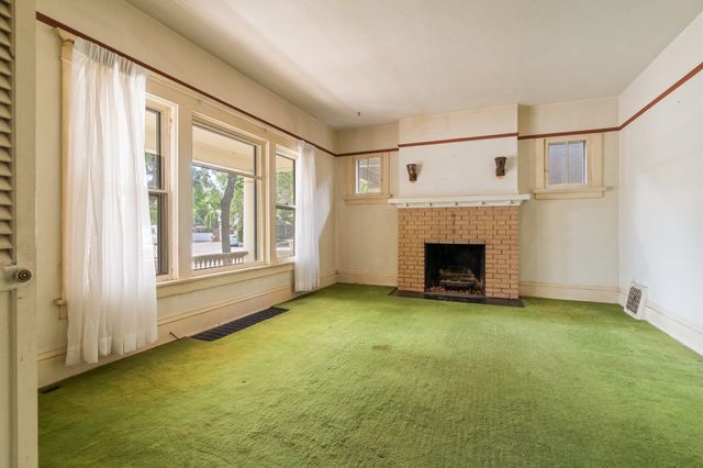 2624 W College Ave, Spokane, WA 99201