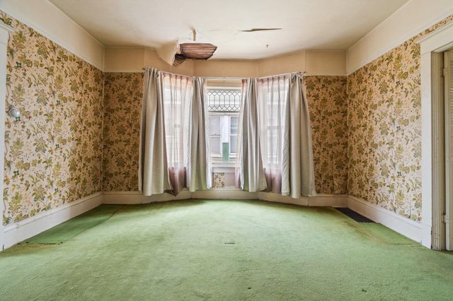 2624 W College Ave, Spokane, WA 99201