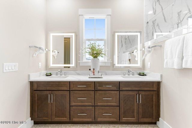 357 Planters Walk, Hampstead, NC 28443