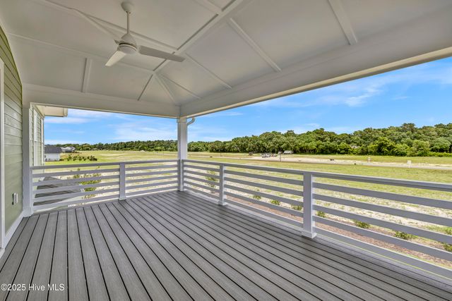 357 Planters Walk, Hampstead, NC 28443