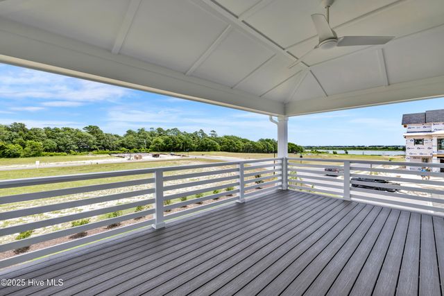 357 Planters Walk, Hampstead, NC 28443