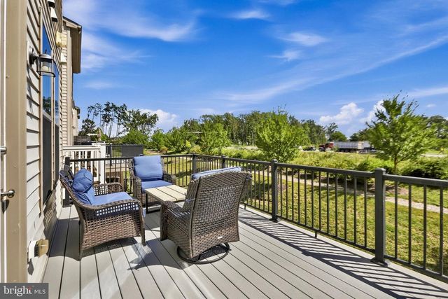 42422 DOGWOOD GLEN SQ, Sterling, VA 20166