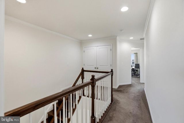 42422 DOGWOOD GLEN SQ, Sterling, VA 20166