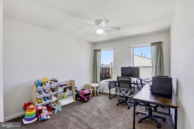 42422 DOGWOOD GLEN SQ, Sterling, VA 20166
