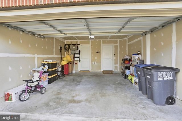 42422 DOGWOOD GLEN SQ, Sterling, VA 20166