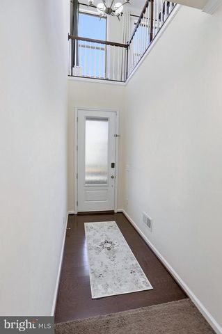 42422 DOGWOOD GLEN SQ, Sterling, VA 20166