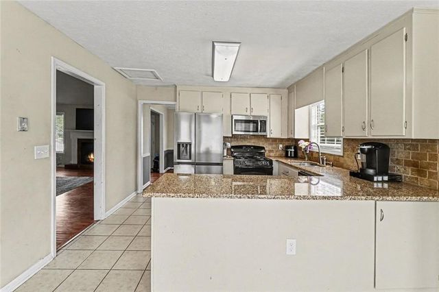829 Dunes Way, Austell, GA 30106