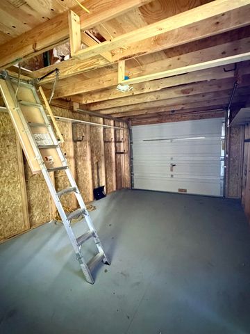 2114 STARFOX DRIVE, North Pole, AK 99705