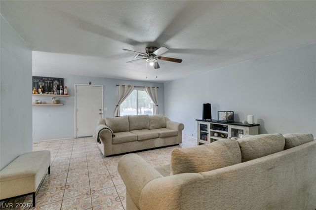 418 Linn Lane, Las Vegas, NV 89110