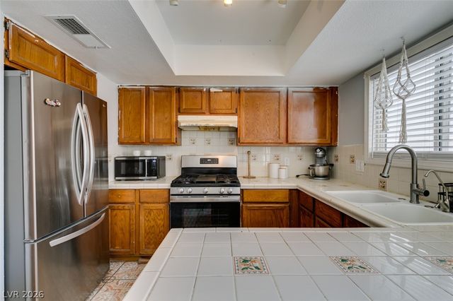 418 Linn Lane, Las Vegas, NV 89110