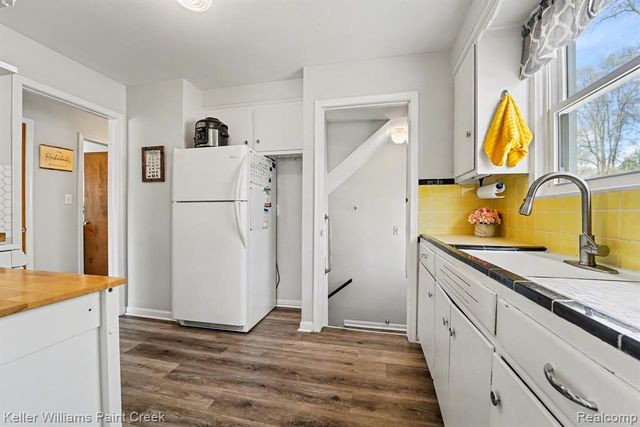 1404 11 Mile Road, Berkley, MI 48072