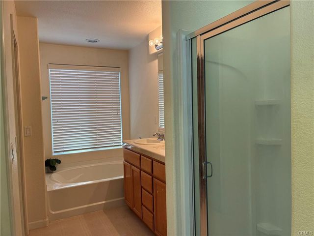 4208 Berryesa Ave, Merced, CA 95348