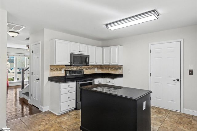 10 Palisaides Way, Greenville, SC 29617