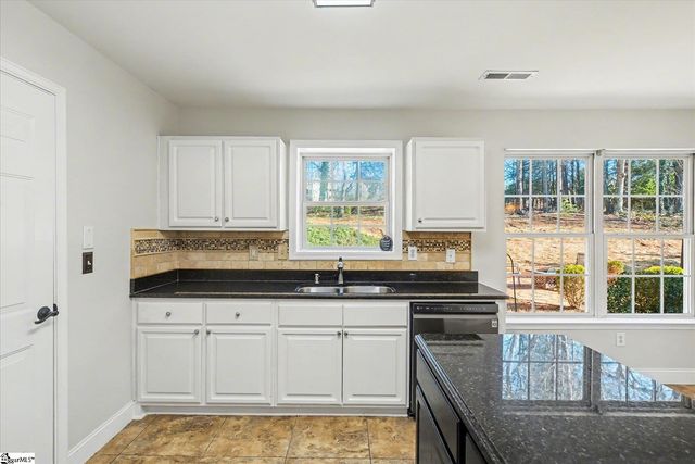 10 Palisaides Way, Greenville, SC 29617