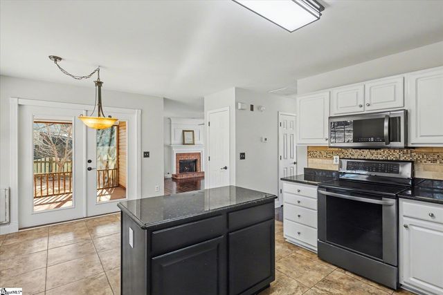 10 Palisaides Way, Greenville, SC 29617