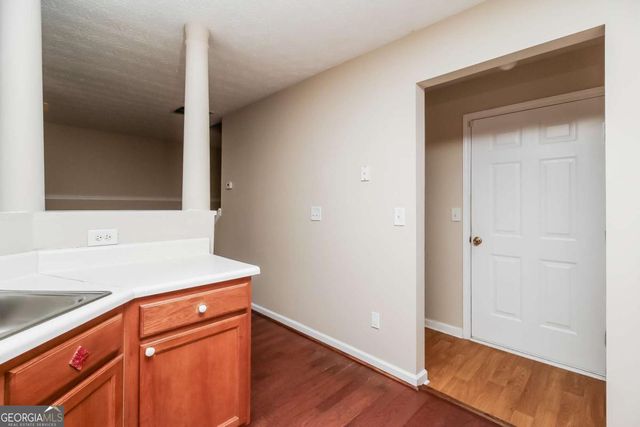 2014 Manhattan Parkway, Decatur, GA 30035