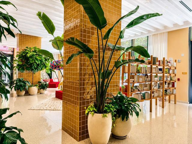 90 NE 32nd St 205, Miami, FL 33137
