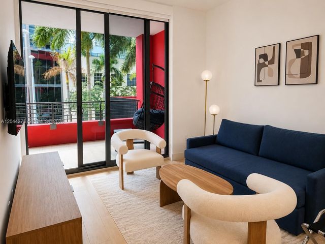 90 NE 32nd St 205, Miami, FL 33137