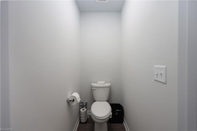3721 Streamside Drive, Thomasville, NC 27360