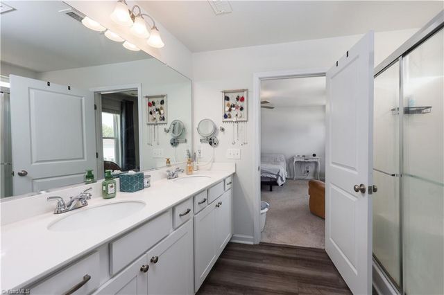 3721 Streamside Drive, Thomasville, NC 27360