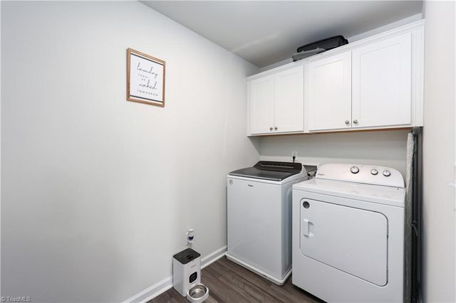3721 Streamside Drive, Thomasville, NC 27360