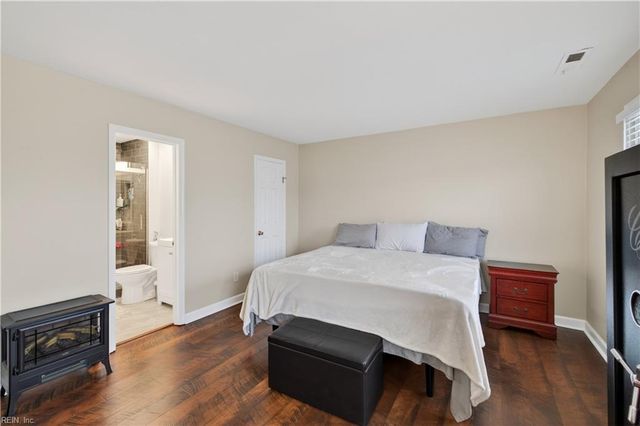 262 Windbrooke LN, Virginia Beach, VA 23462