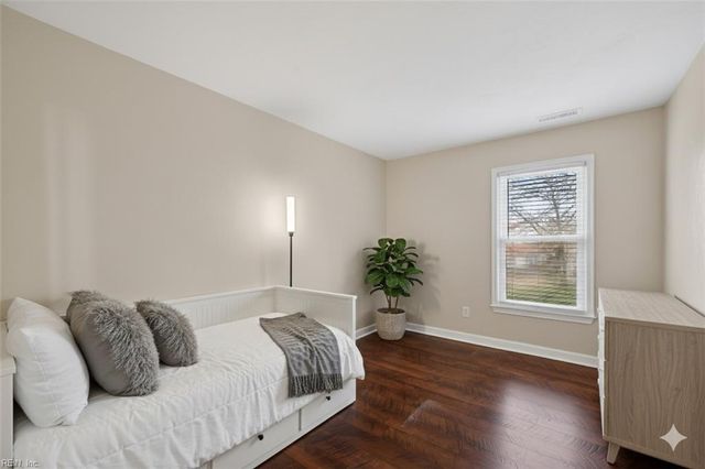 262 Windbrooke LN, Virginia Beach, VA 23462