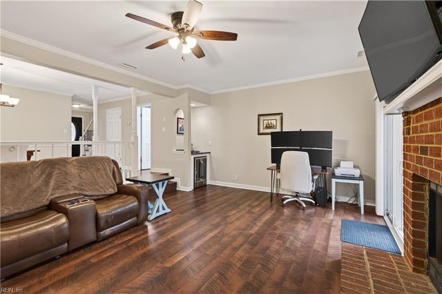 262 Windbrooke LN, Virginia Beach, VA 23462