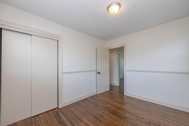 1925 Brent Street, Paris, KY 40361